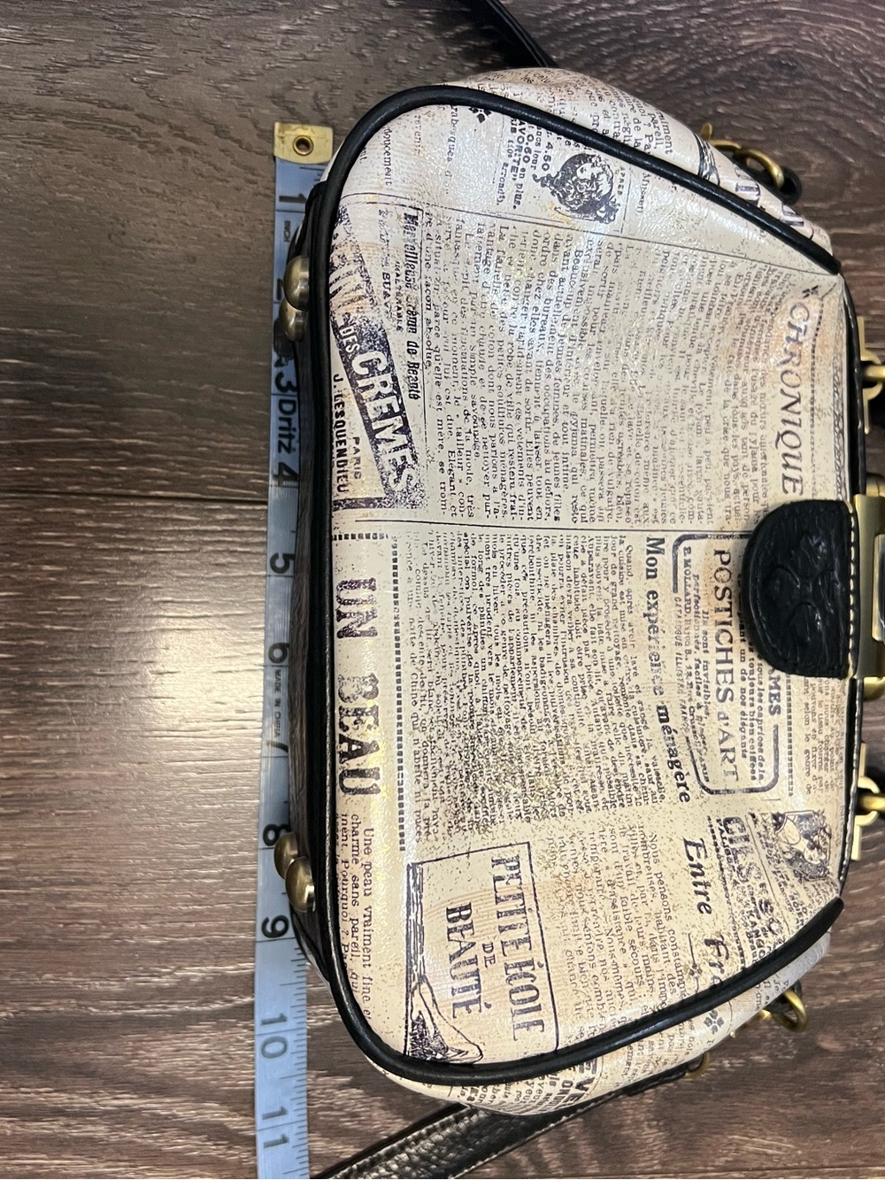 Newspaper Print Crossbody Bag with Black Trim - Picture 4 of 6